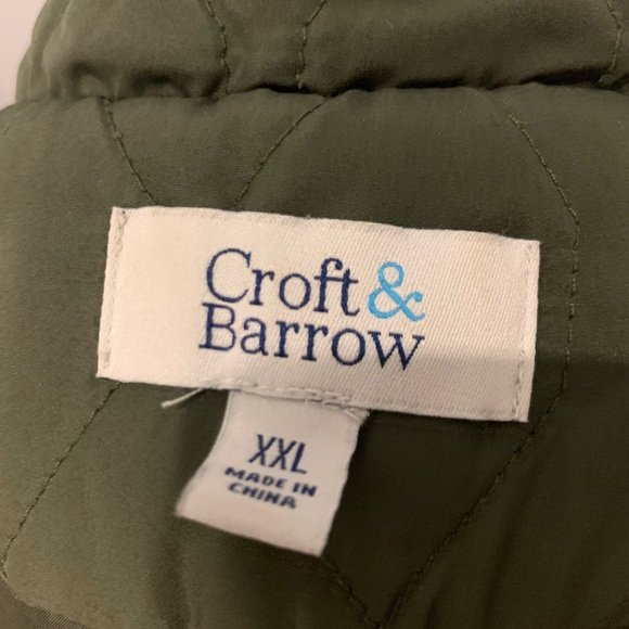 SALE🍁2/$12 Hunter Green Vest - Picture 2 of 3